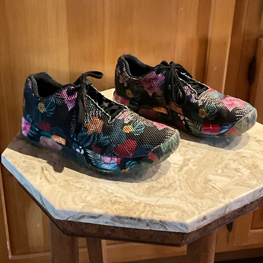 NOBULL Women’s Midnight Tropical Floral Training Shoe